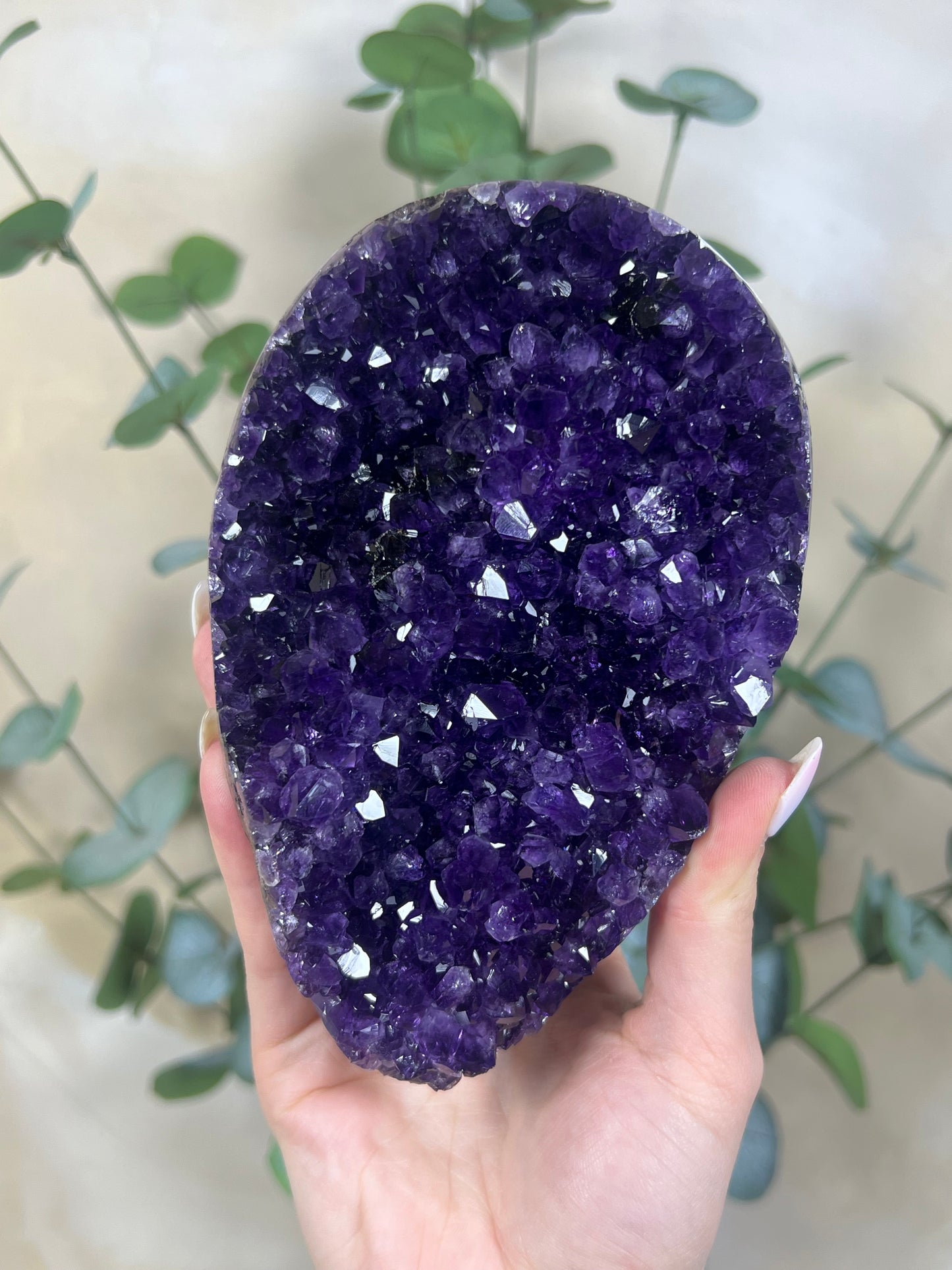 Amethyst on Stand (134AA)