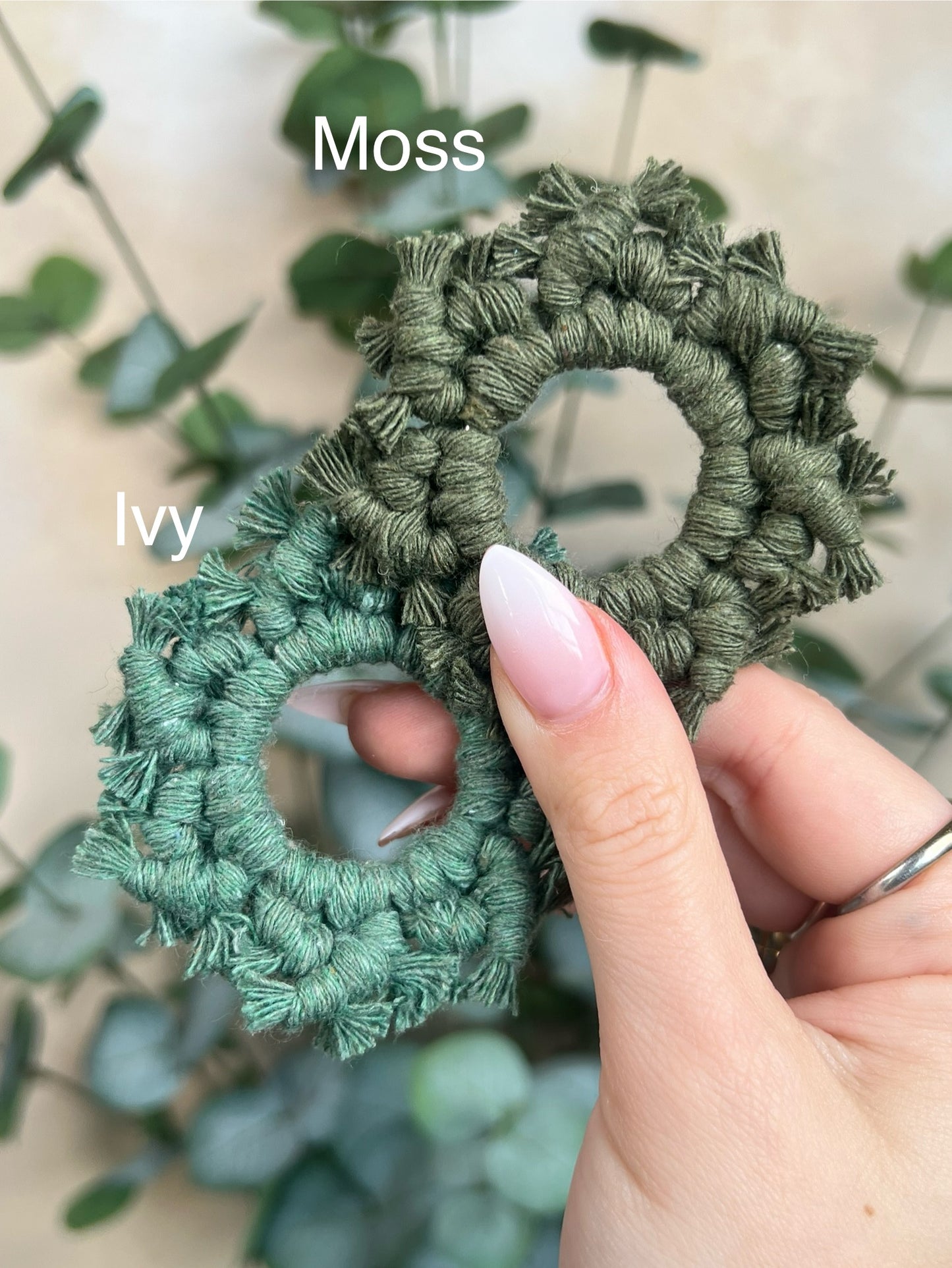 Sphere Stand - Macrame Colored Medium (6 Colors)