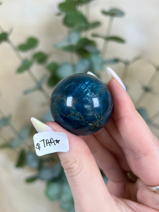 Blue Apatite Spheres (7AA, 9AH)