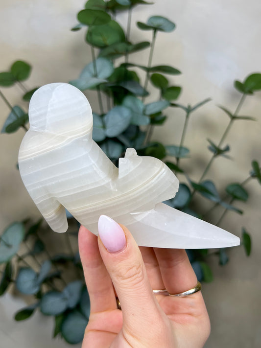 Calcite Stretching Cat (23GG)