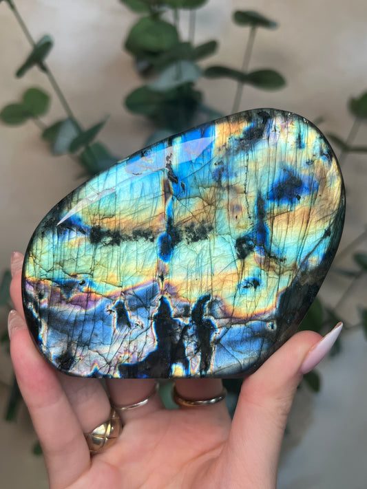 Labradorite Freeform HQ (115KB)