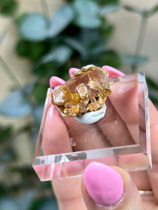 Pink Apatite (14AV)