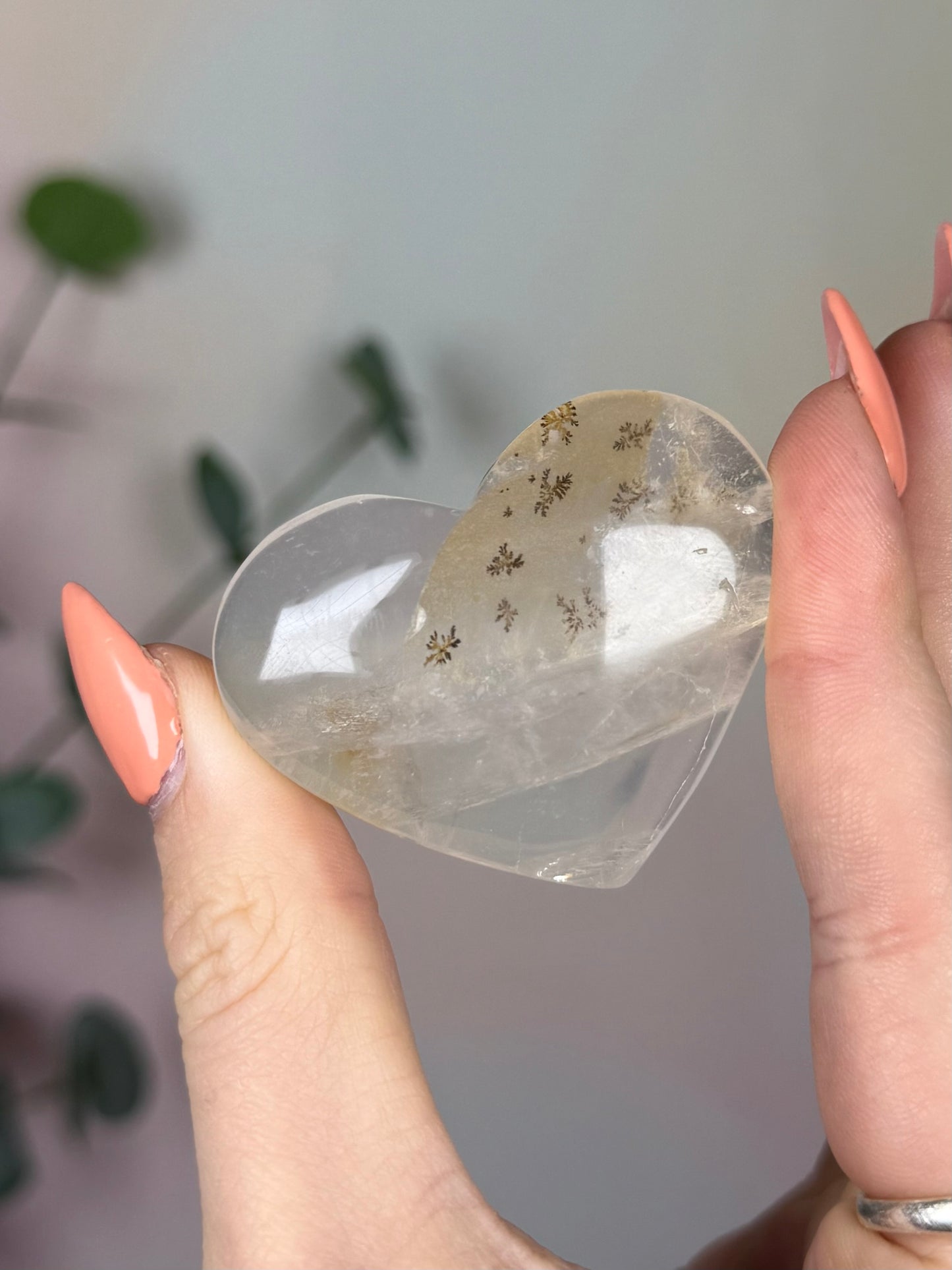 Dendritic Quartz Heart (16AR)