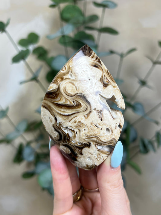 Chocolate Calcite Flame (17AE)