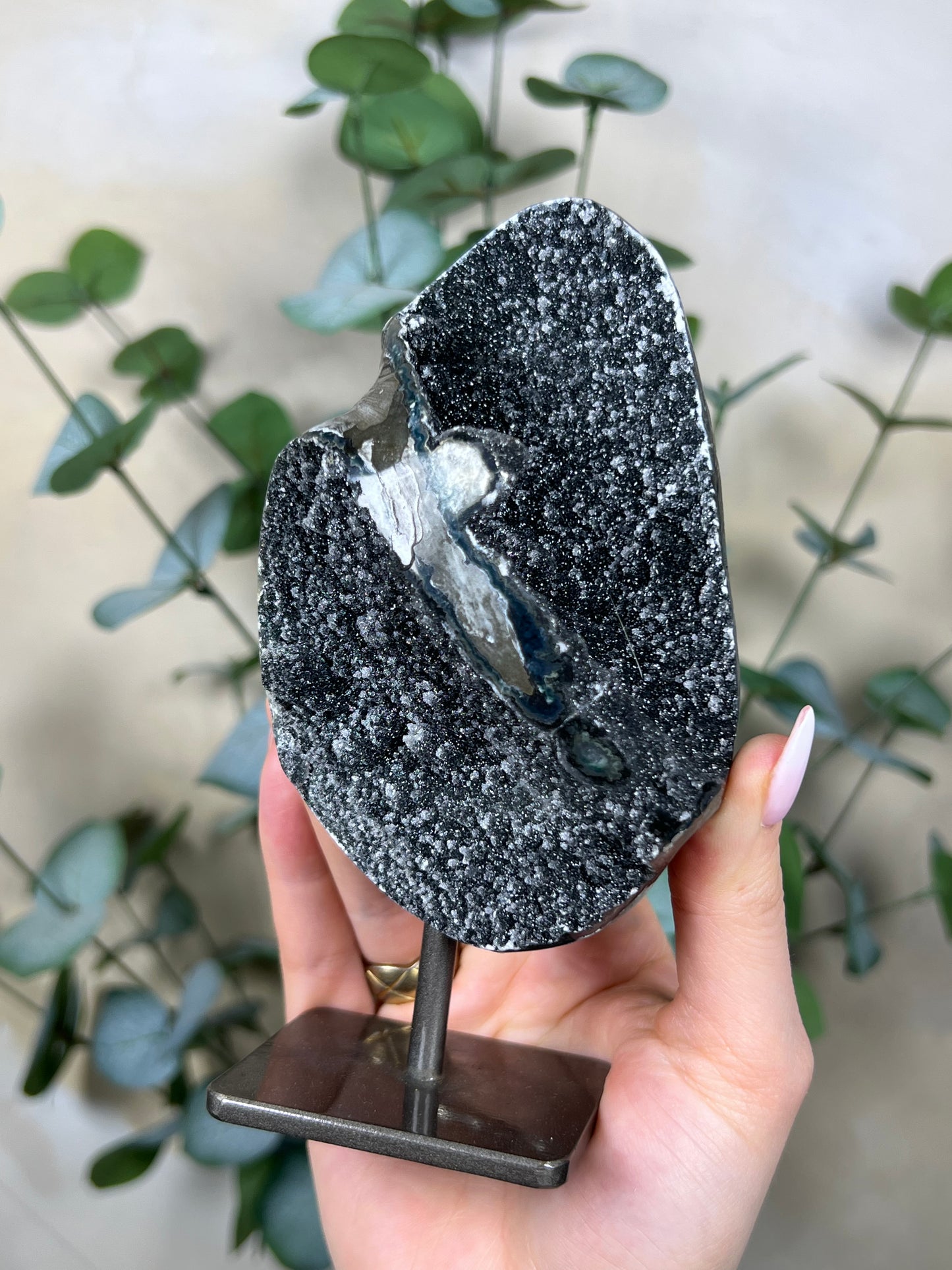 Black Amethyst on Stand (118EA)