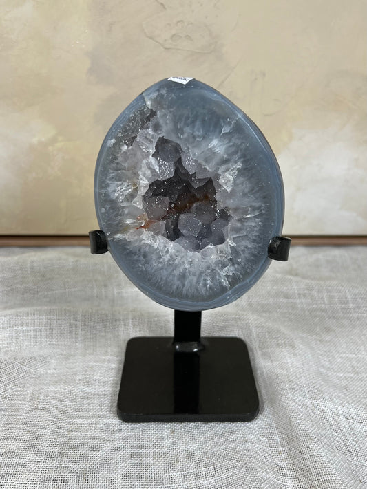 Agate on Stand (105AB)