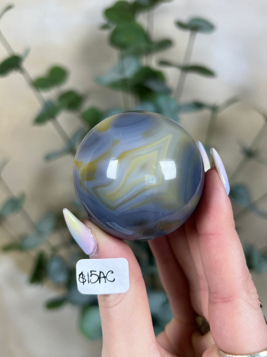 Agate Spheres (3 options)