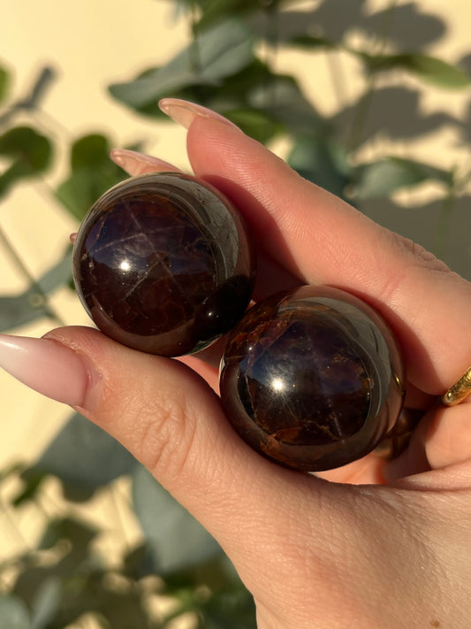 Star Garnet Mini Spheres