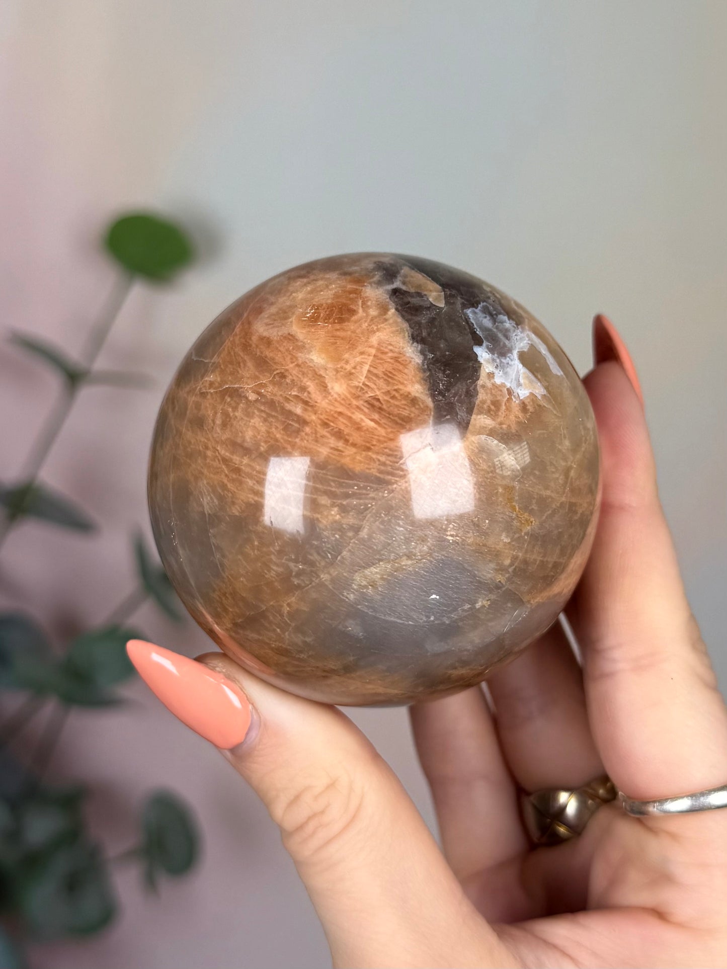 Moonstone Sphere (22AP)