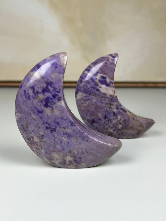 Lavender Jade Standing Moons (53EP, 53EQ)