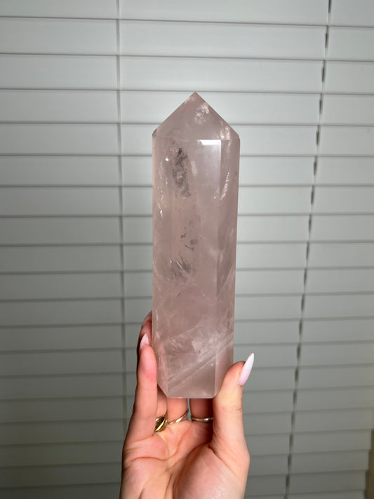 Rose Quartz Tower (53ET)