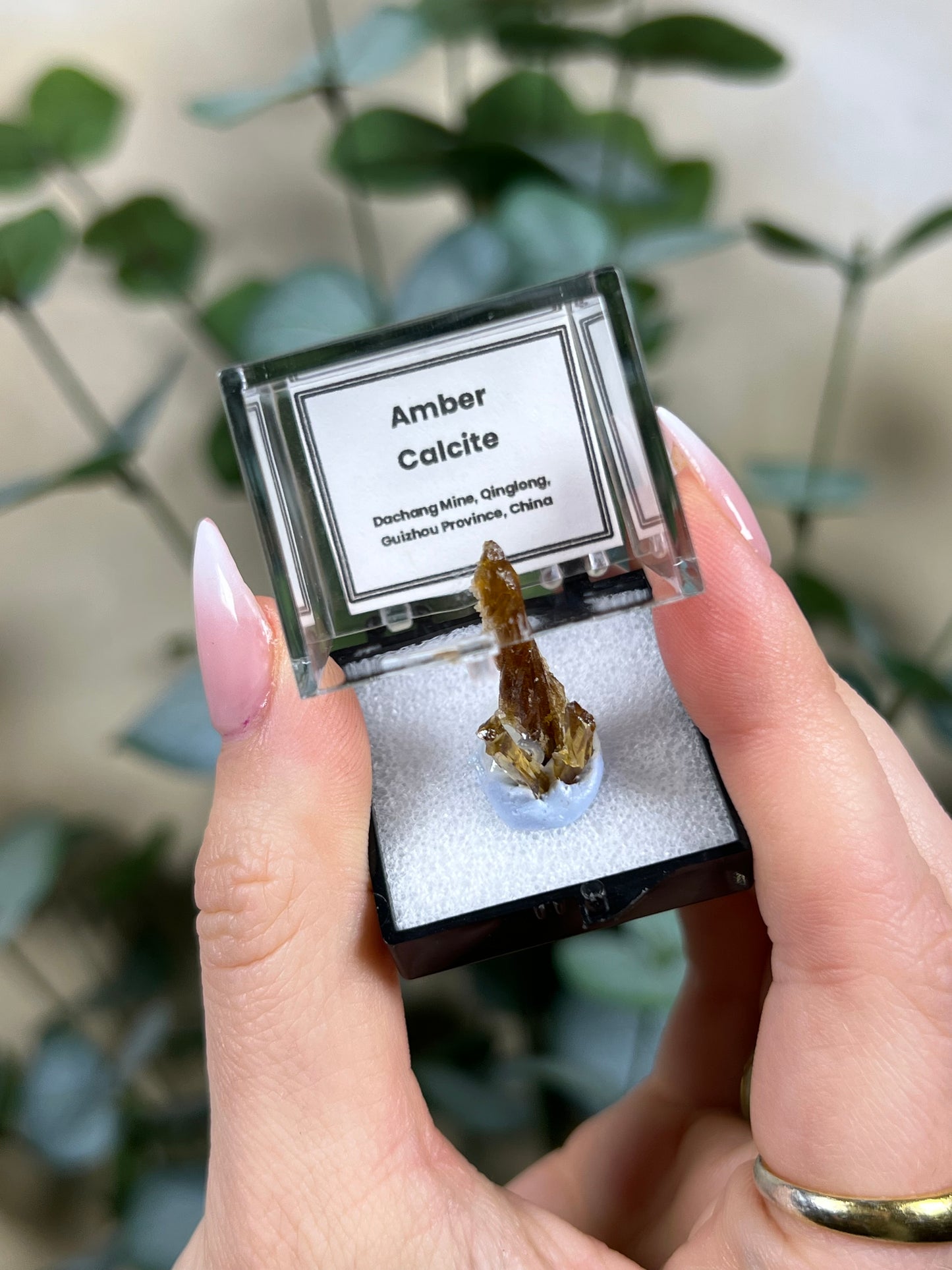 Amber Calcite Perky Box