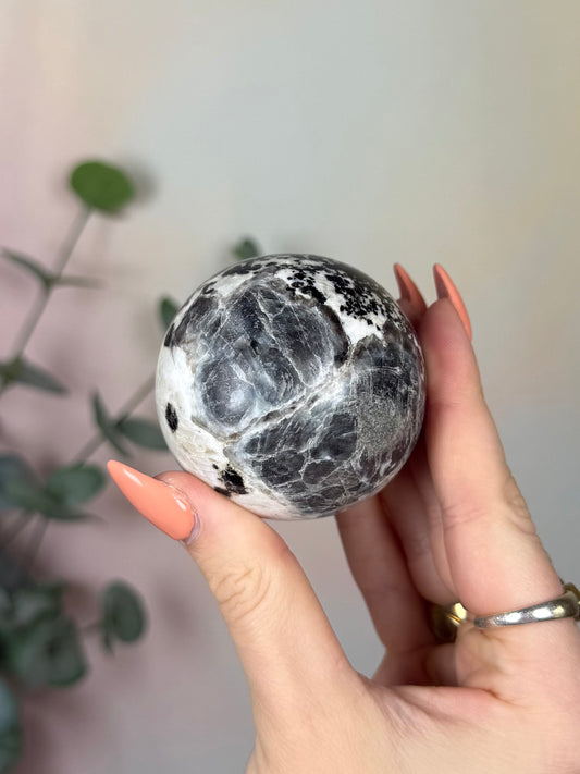 Sapphire in Matrix Sphere (77AB)