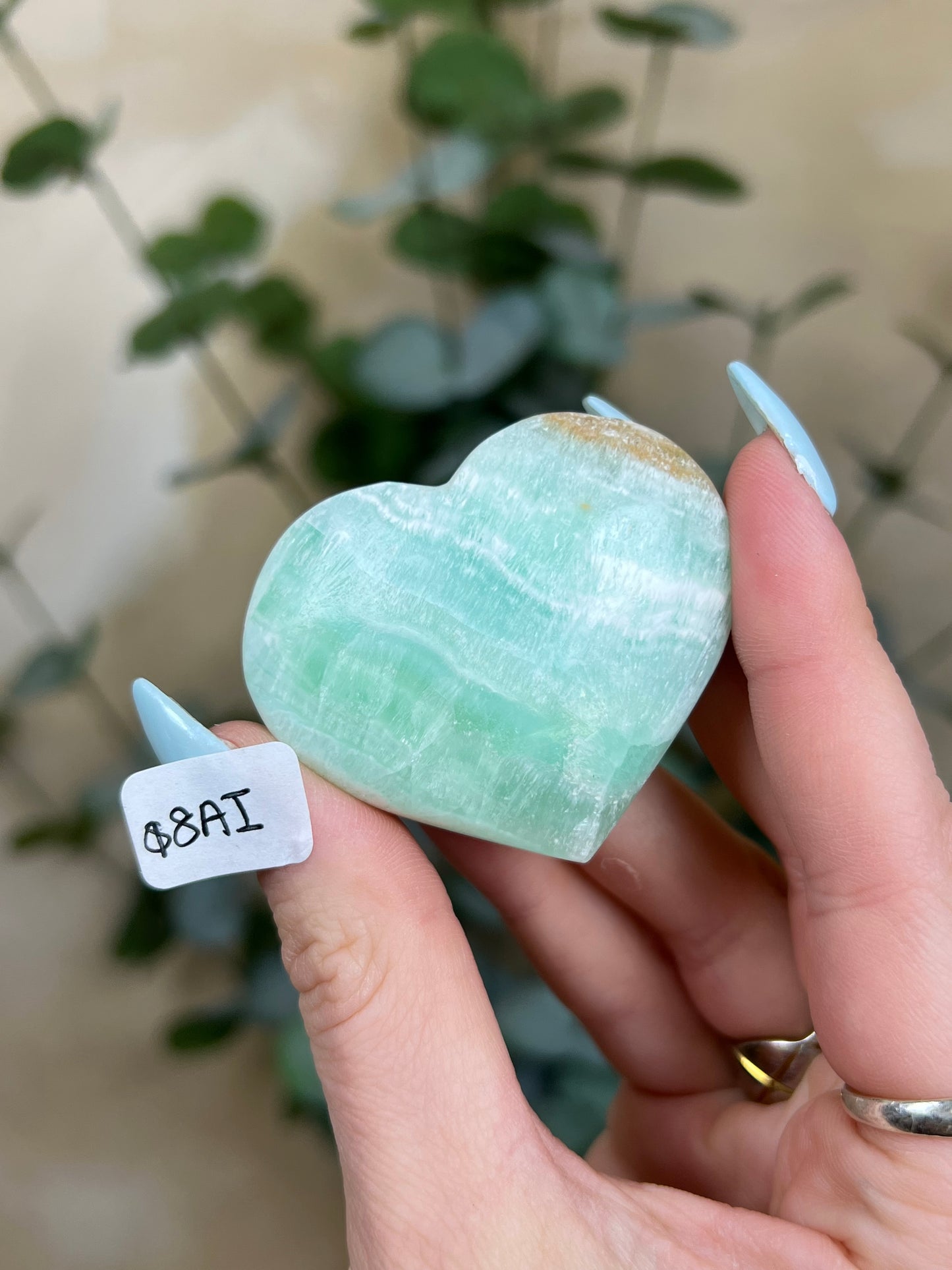 Caribbean Calcite Hearts (8AI-9AP)