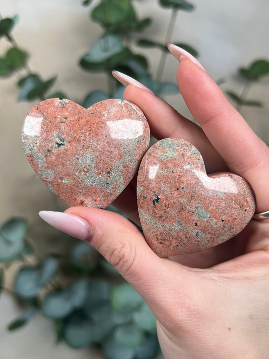 Thulite Hearts, Canadian (small, intuitive)