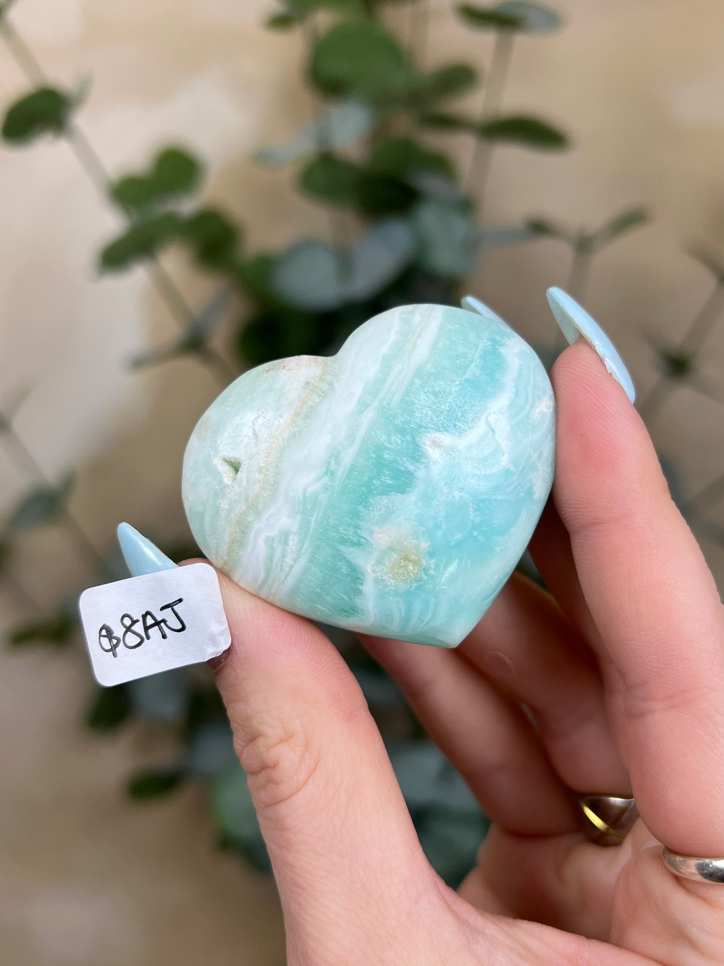 Caribbean Calcite Hearts (8AI-9AP)