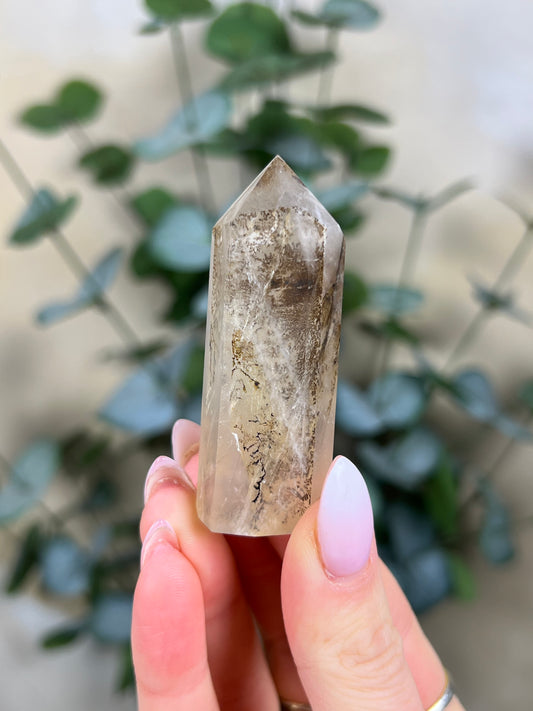 Dendritic Quartz Tower (19EY)