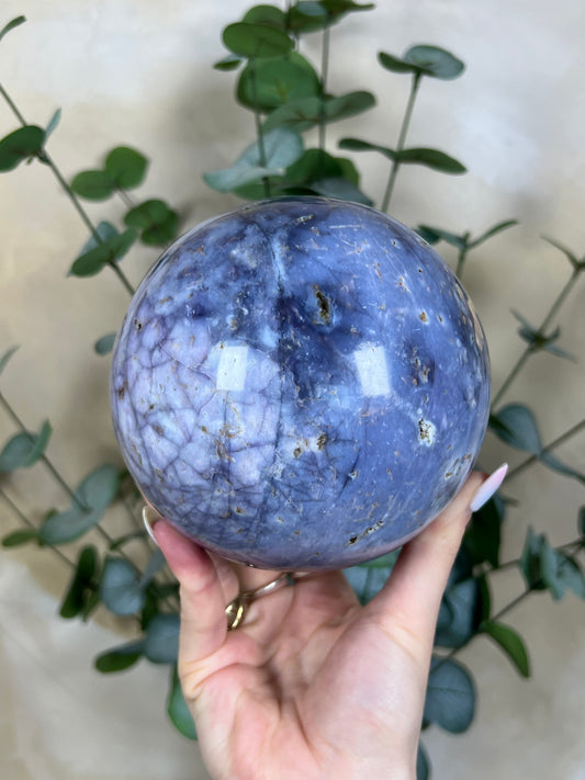 Violet Agate Sphere (204AA)