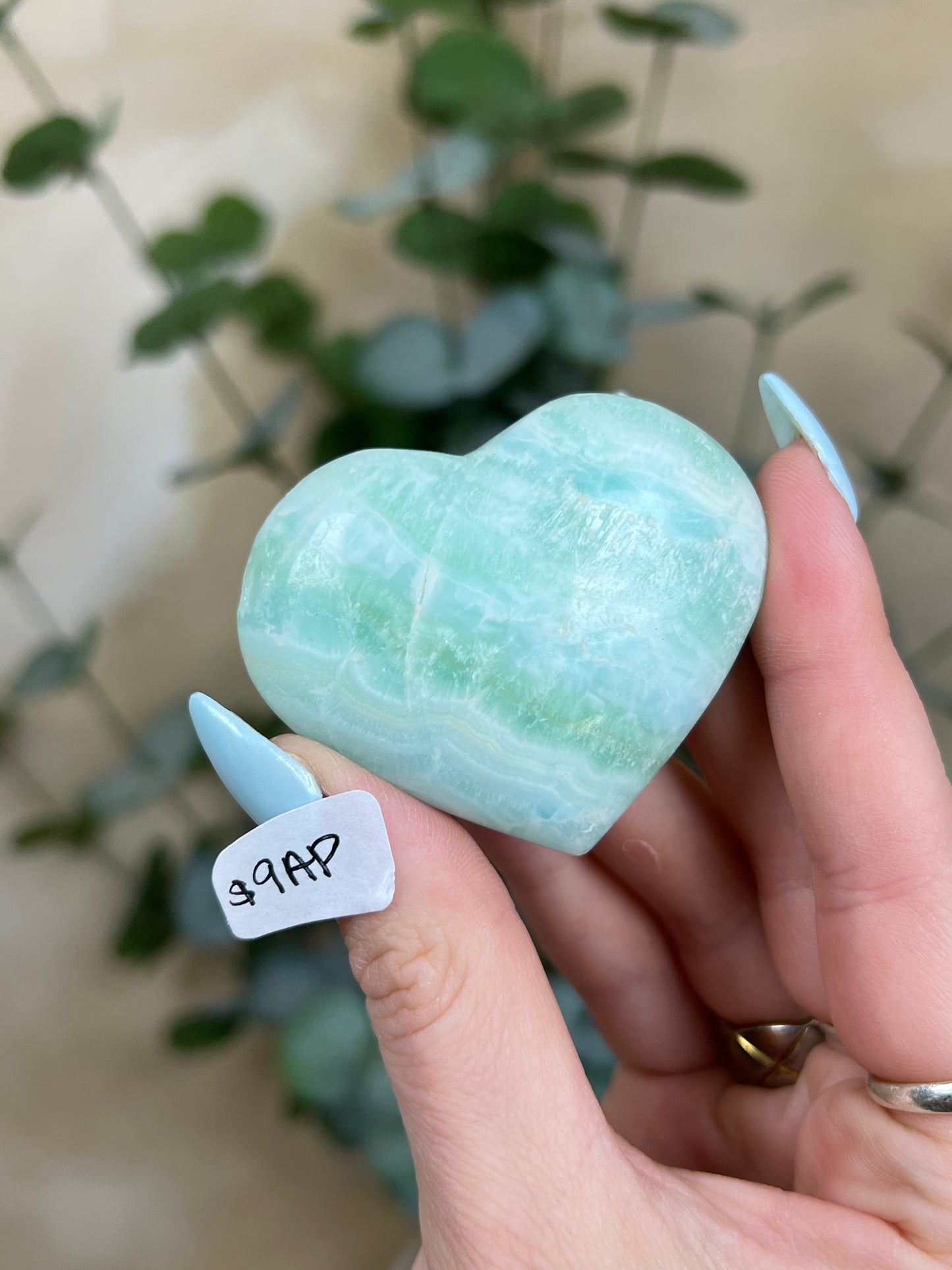 Caribbean Calcite Hearts (8AI-9AP)