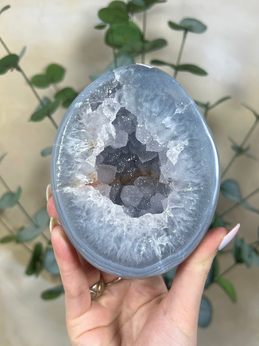 Agate on Stand (105AB)