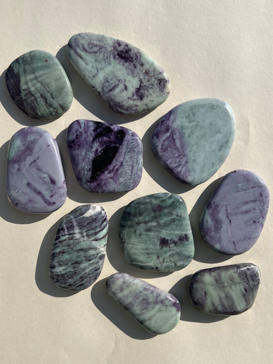 Kammererite Palms / Slabs (10 options)