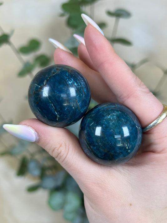 Blue Apatite Spheres (7AA, 9AH)
