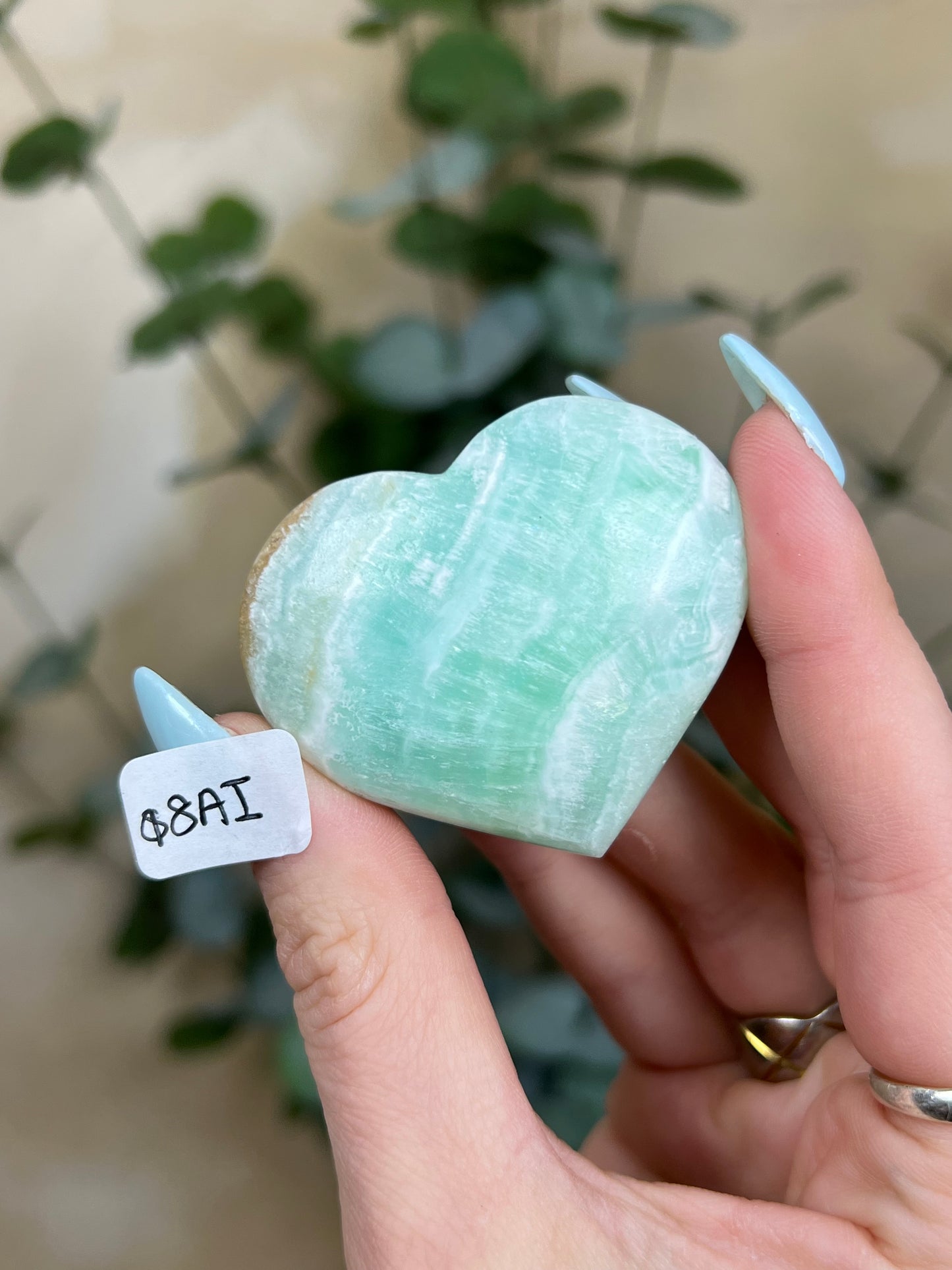 Caribbean Calcite Hearts (8AI-9AP)