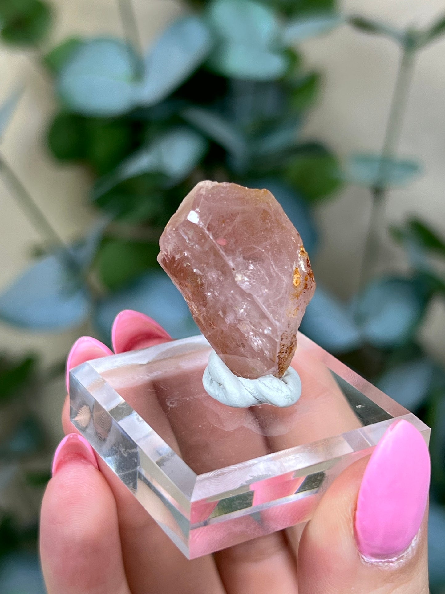 Pink Apatite (41AA)