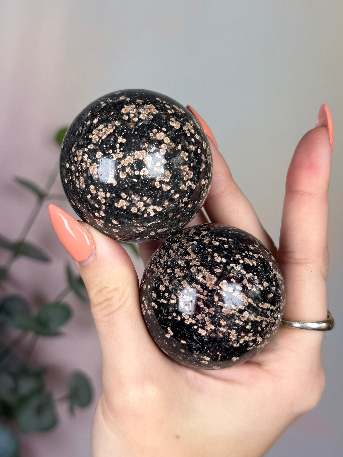 Orbicular Rhyolite Spheres (20AX, 20AY)