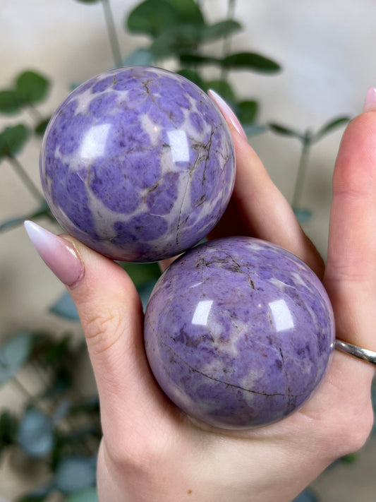 Lavender Jade Spheres (73EF, 75EG)