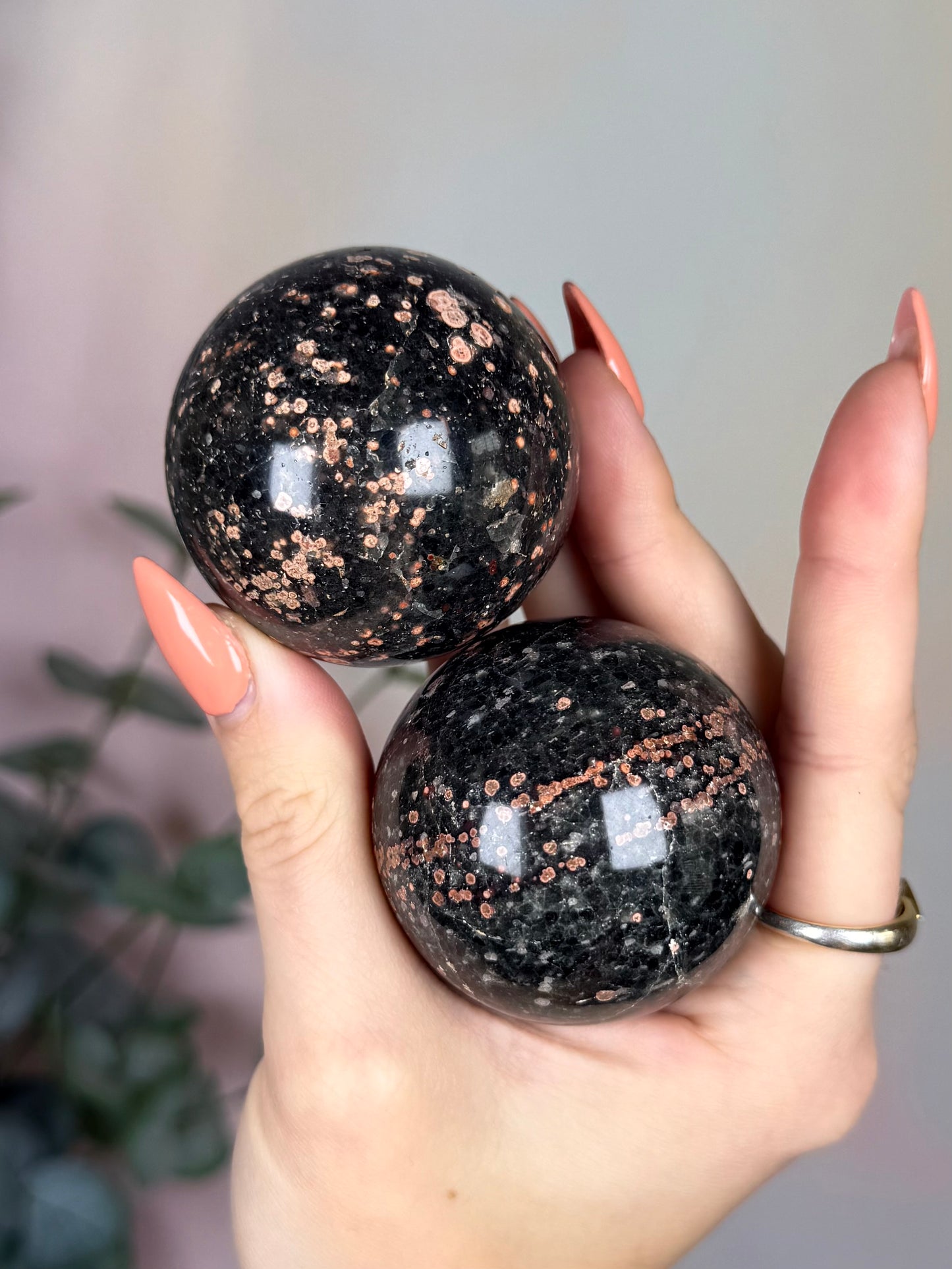 Orbicular Rhyolite Spheres (20BB, 20BC)