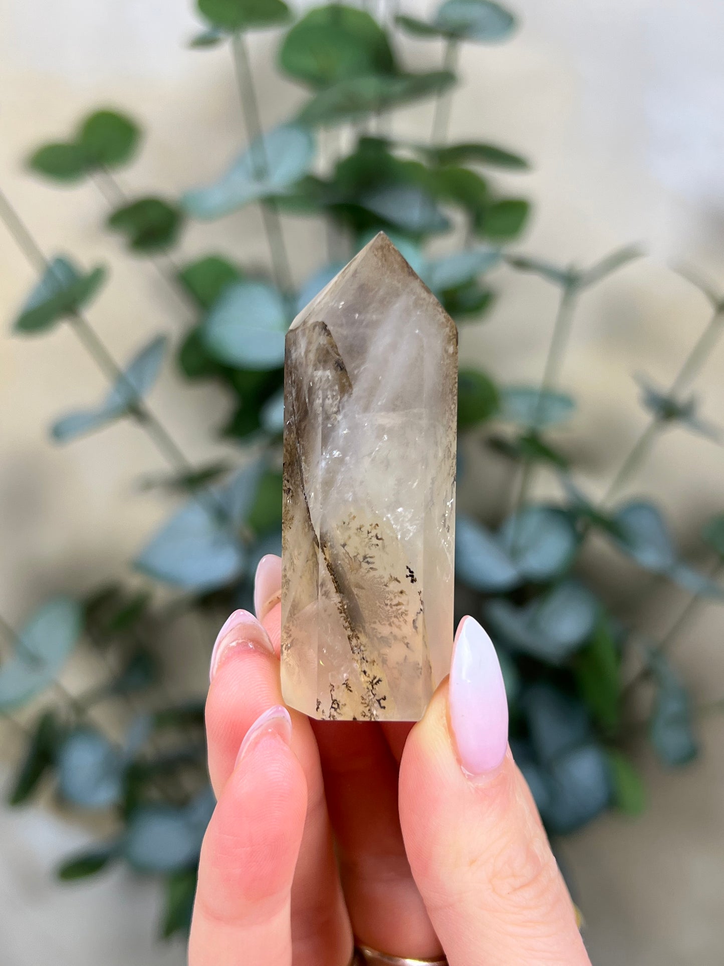 Dendritic Quartz Tower (19EY)