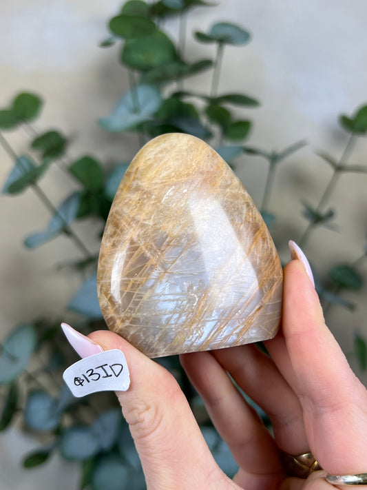 Peach Moonstone Freeforms (13ID, 14HJ)