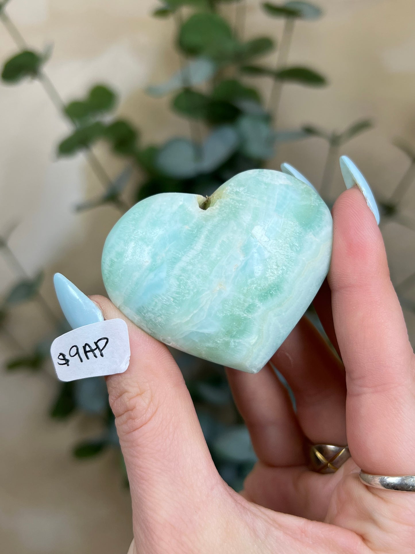 Caribbean Calcite Hearts (8AI-9AP)