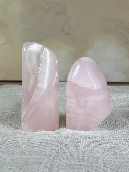 Mangano Calcite Freeforms (23AK, 26AG)