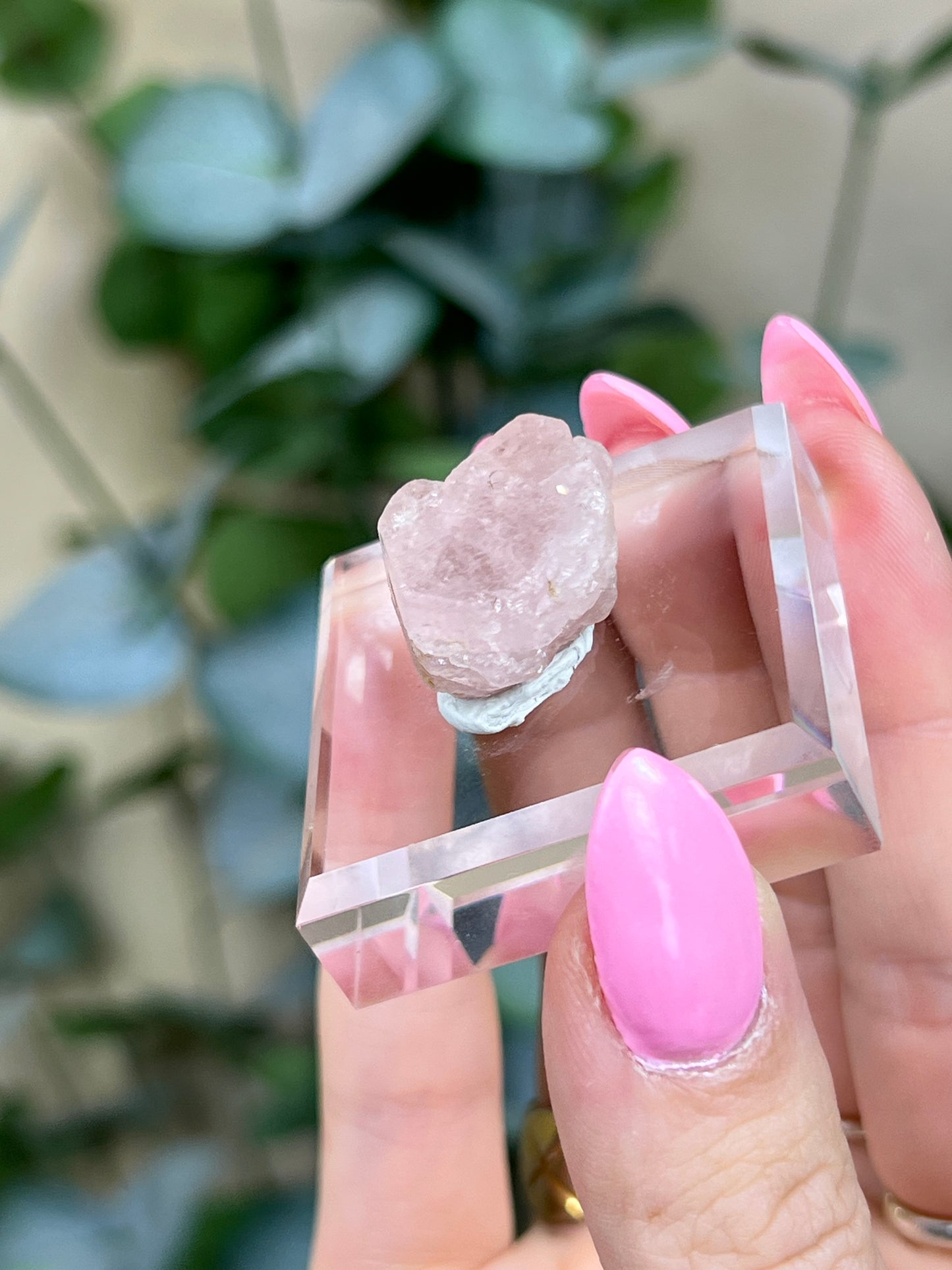 Pink Apatite (16AK)