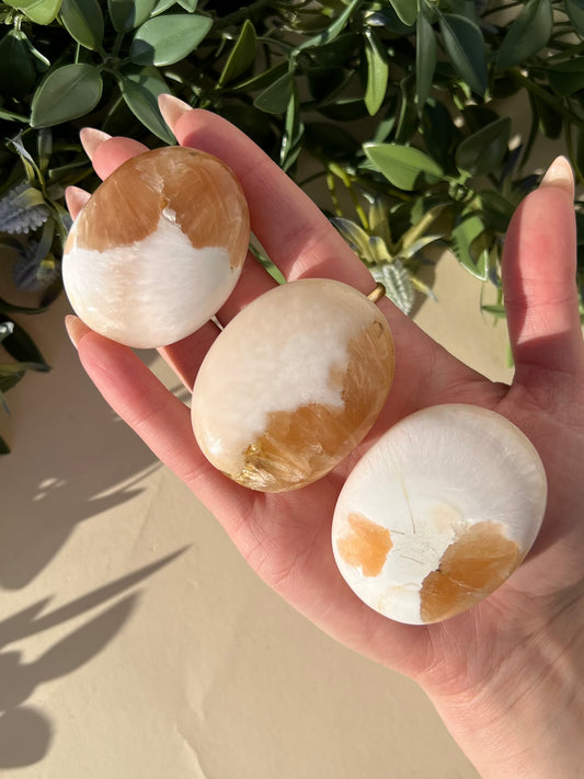 Stilbite in Scolecite Palms (8 options)